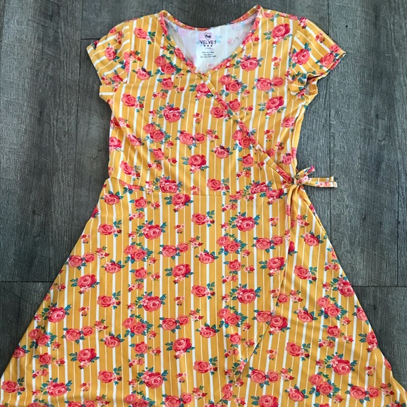 Anthropologie Dresses & Skirts - Velvet brand dress with floral pattern